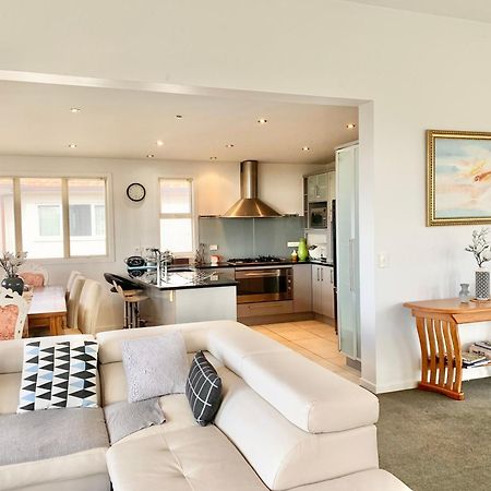 Amazing Seaview House Hotel Auckland Exterior photo