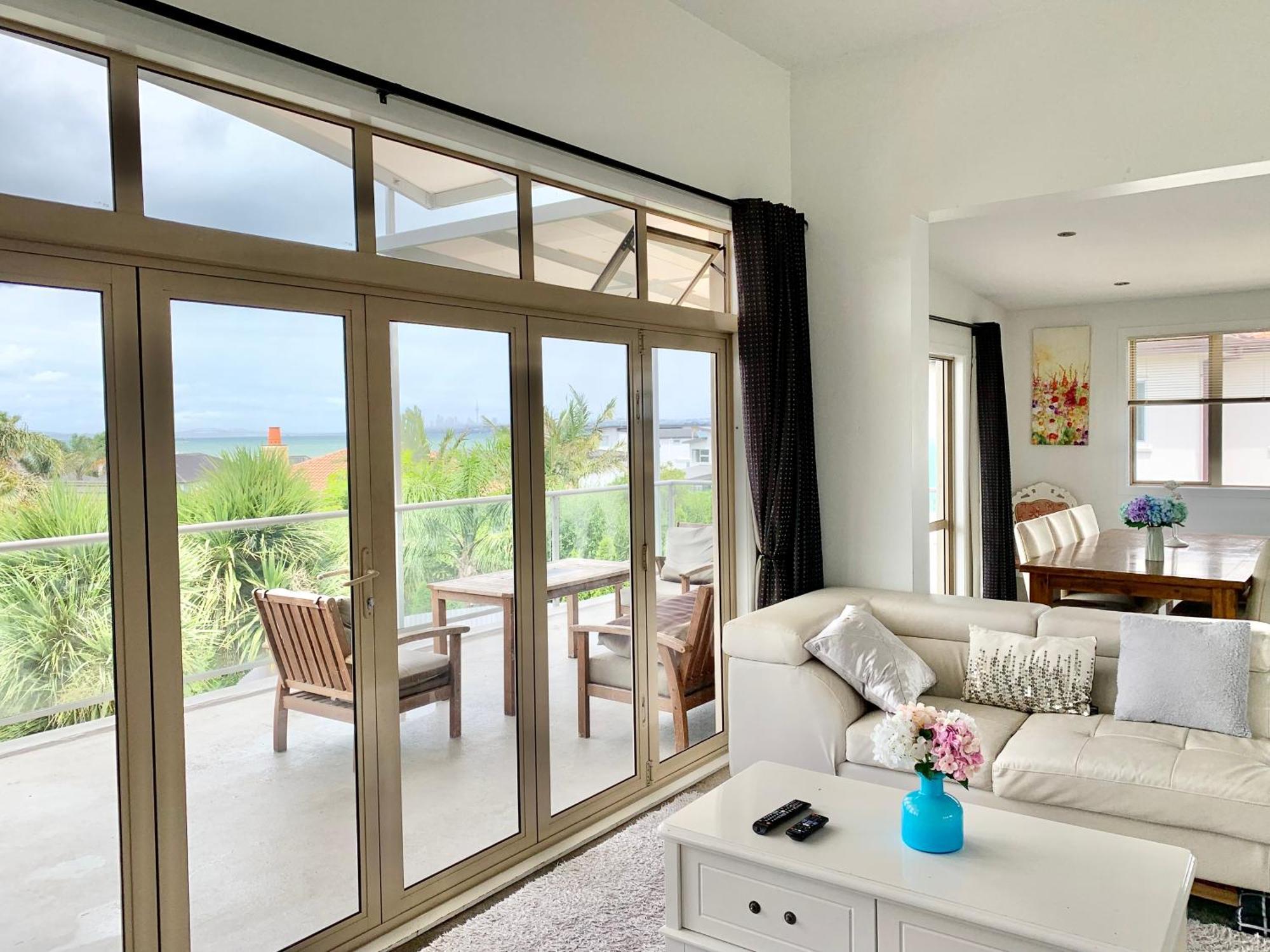 Amazing Seaview House Hotel Auckland Exterior photo