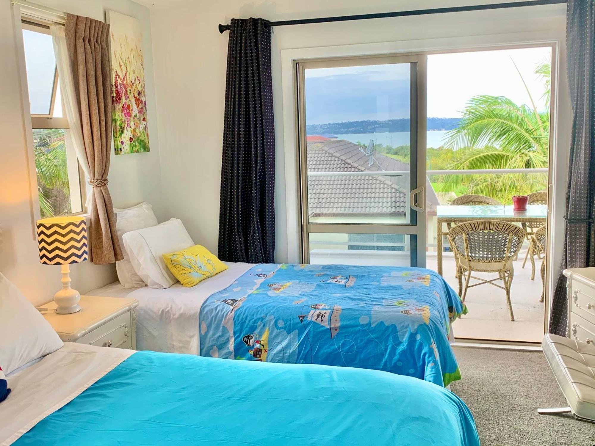 Amazing Seaview House Hotel Auckland Exterior photo